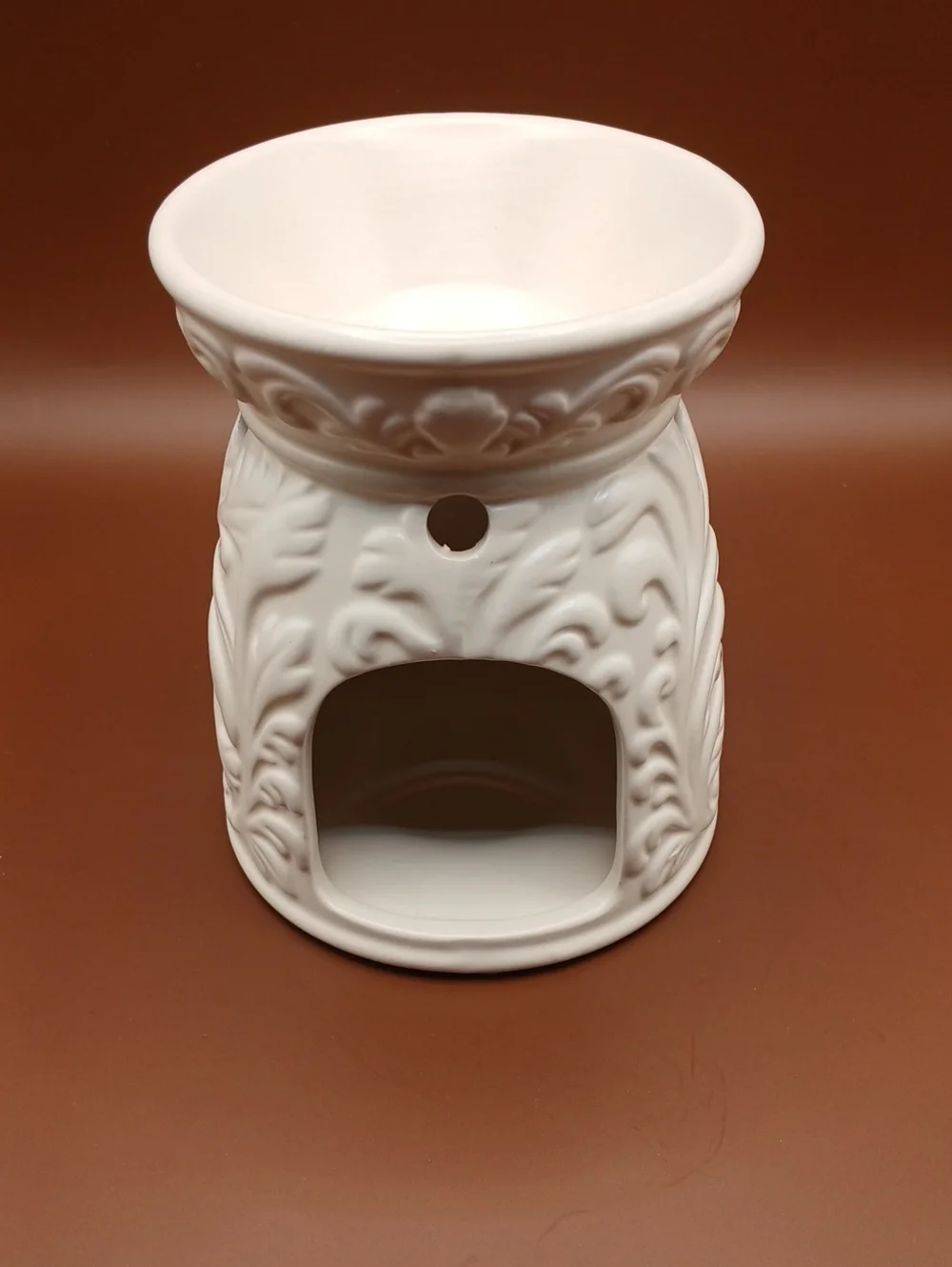 Yankee Candle Ceramic Ivory Embossed Wax Warmer
